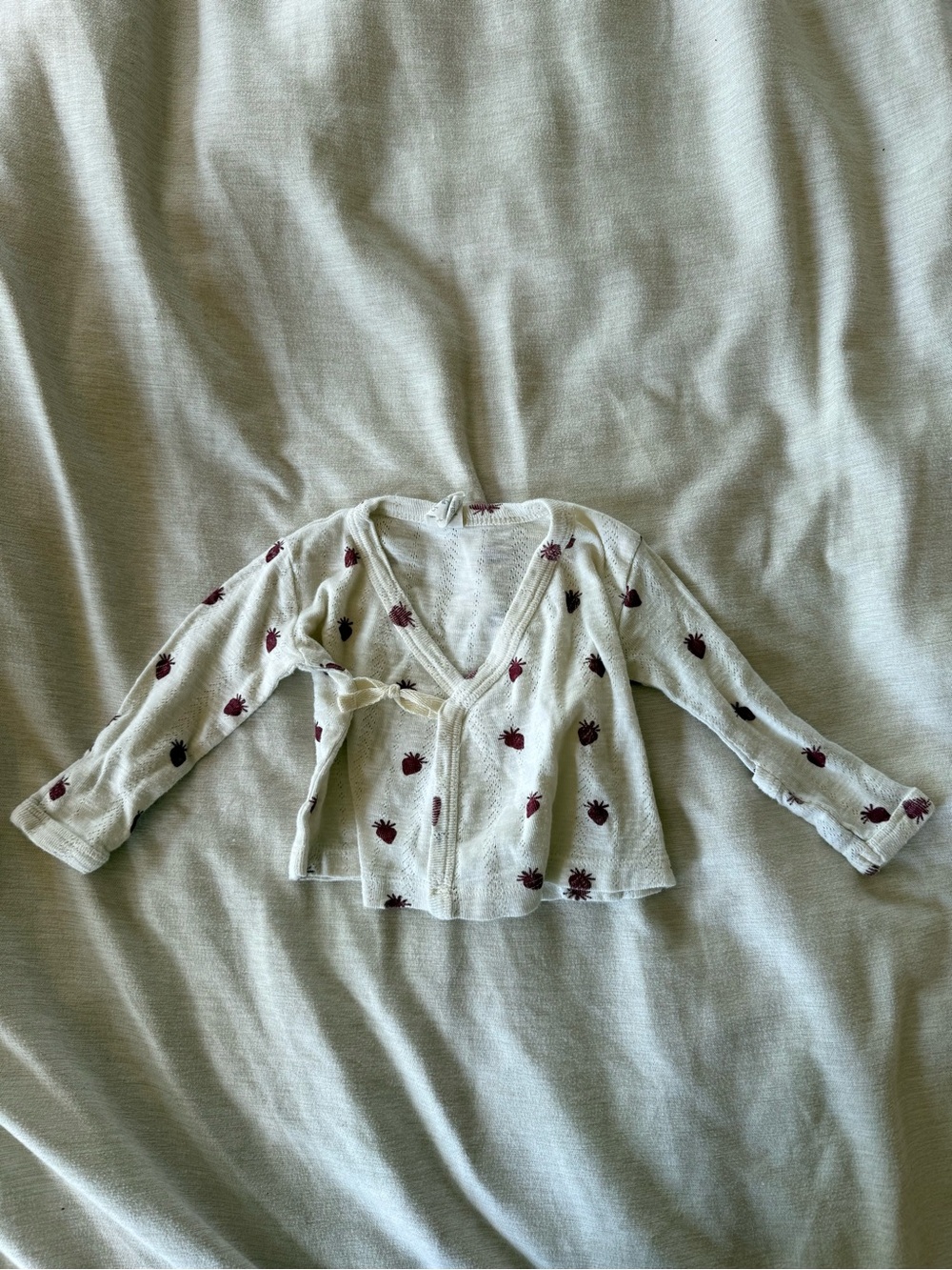 Kate Quinn Top